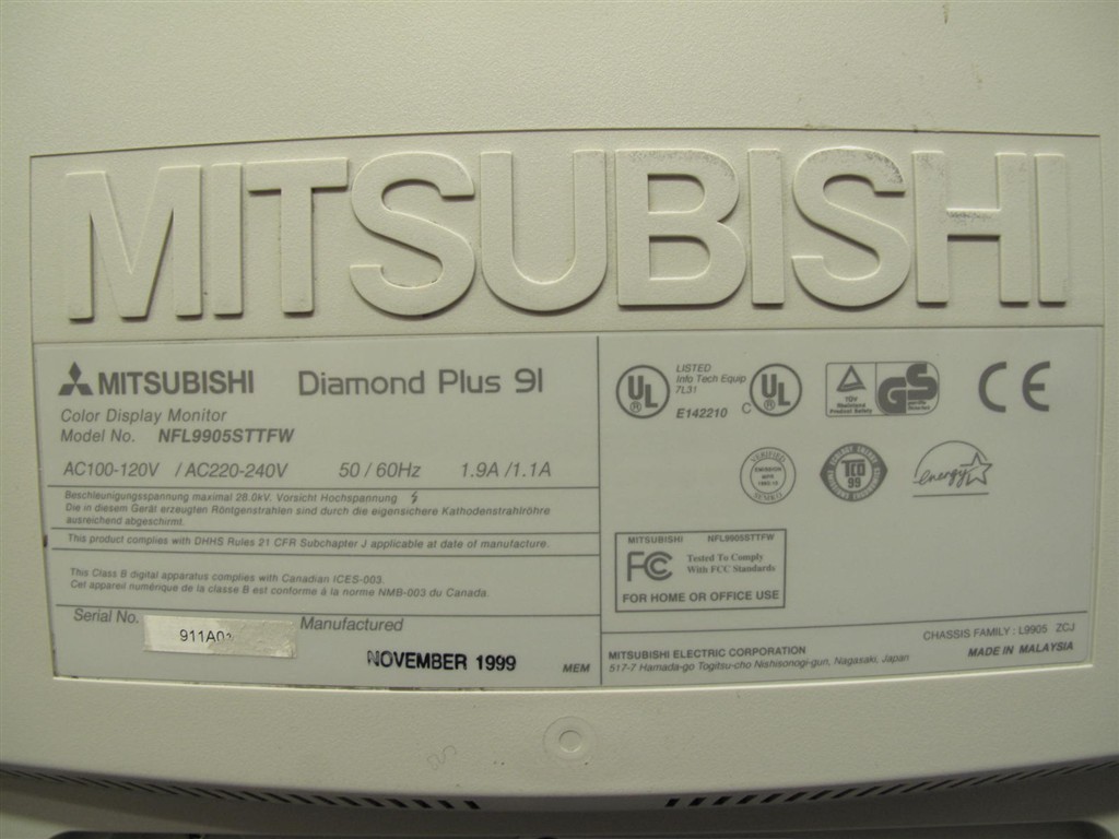 Mitsubishi NFL9905STTFW Diamond Plus 9I Vintage CRT 19