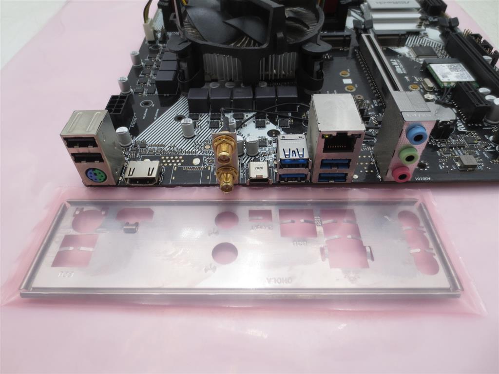 ASRock B460M Pro4S/ac Intel Core i5-10400F 2.9GHz 8GB RAM mATX