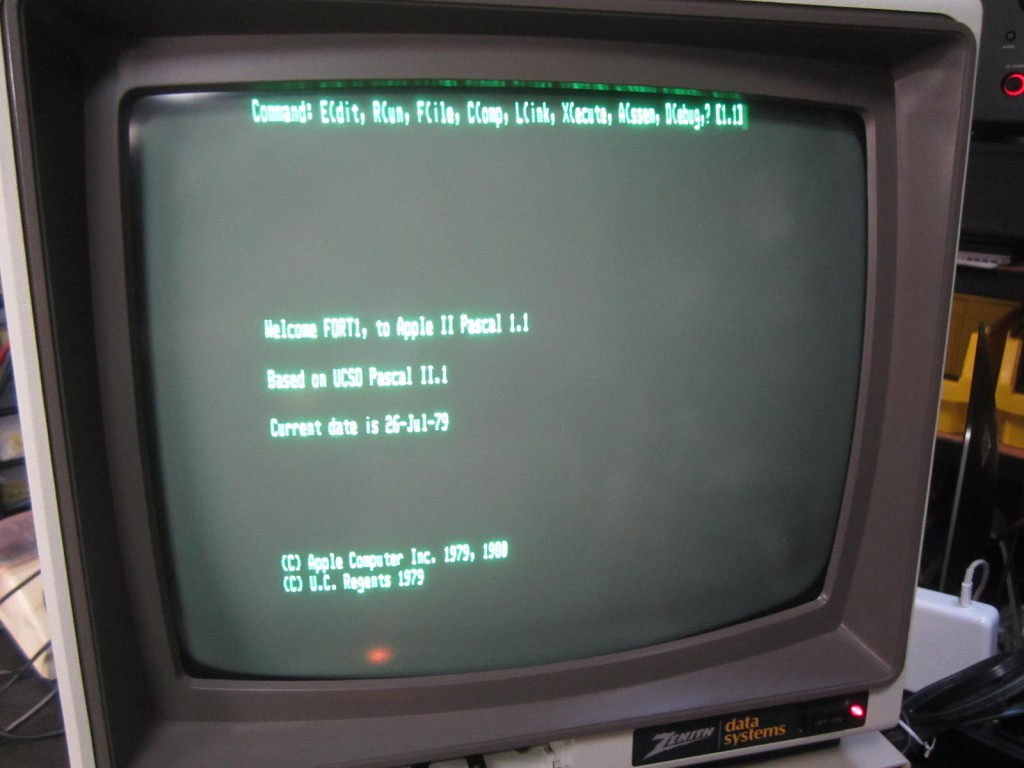 Zenith Data Systems ZVM-123 12